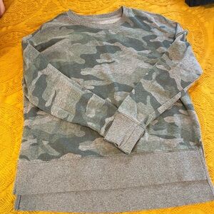 Time and Tru Green and Gray Crewneck Sweater